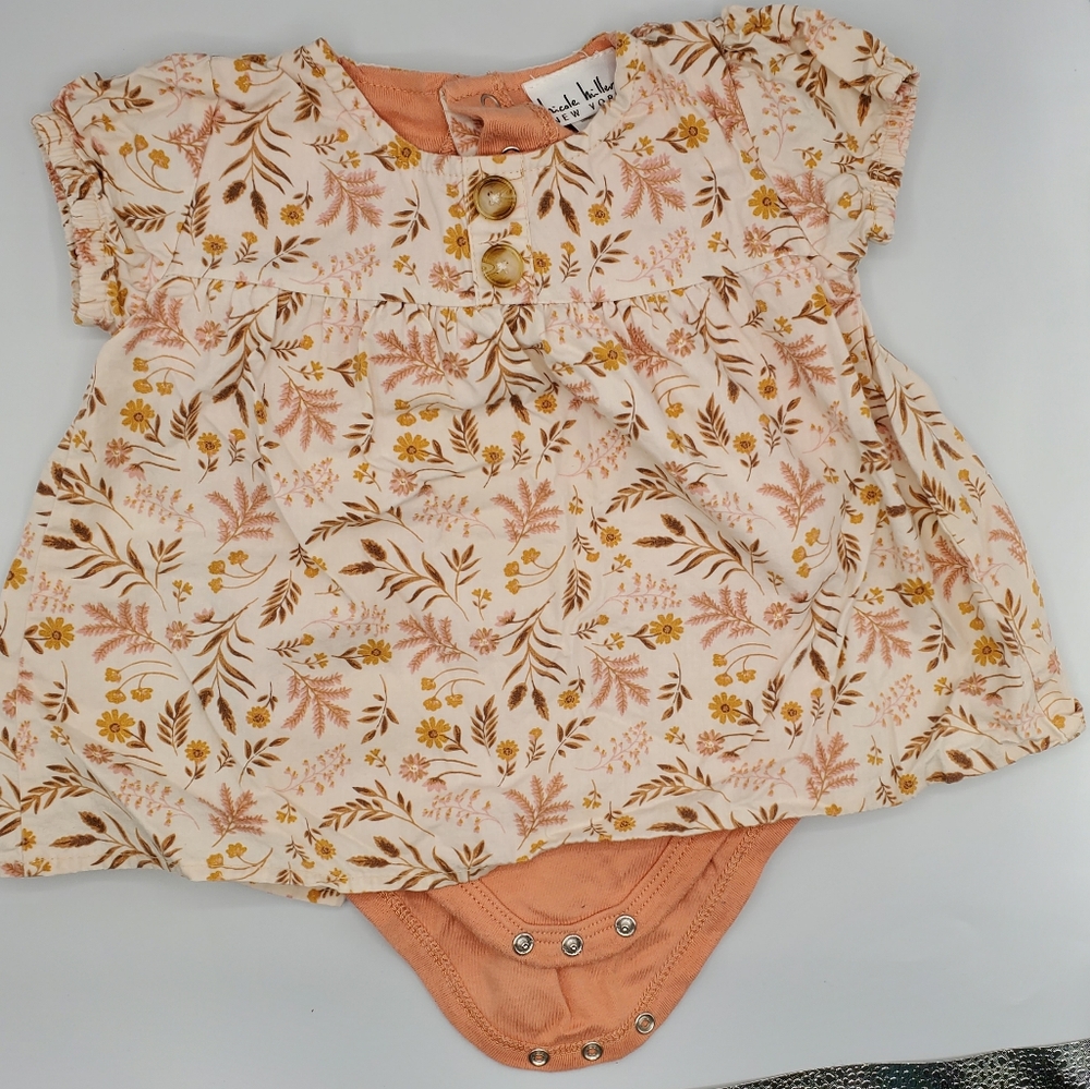 3 Pcs Floral Baby Romper Cream And Peach Size 18M